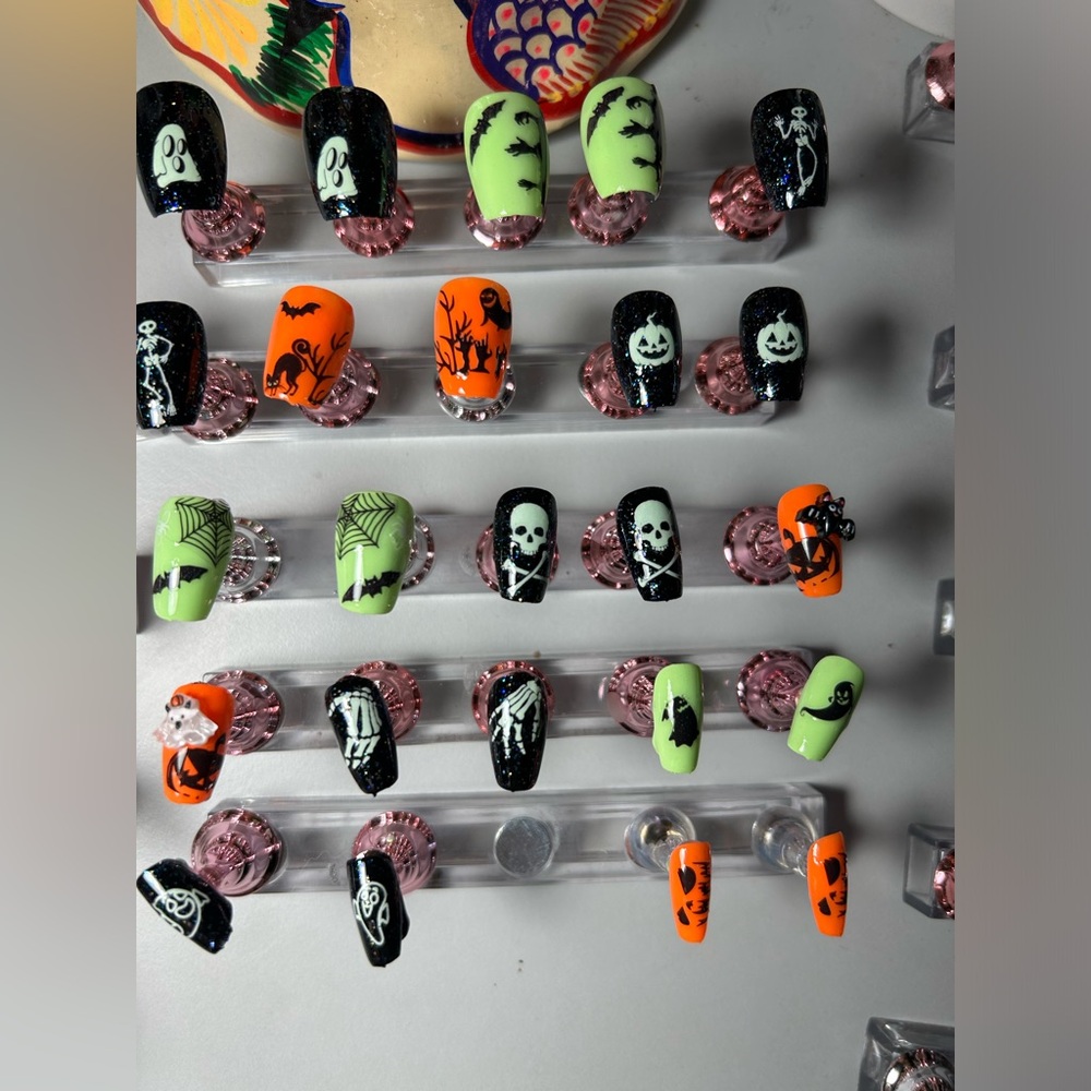Glow in the dark Halloween press on nails